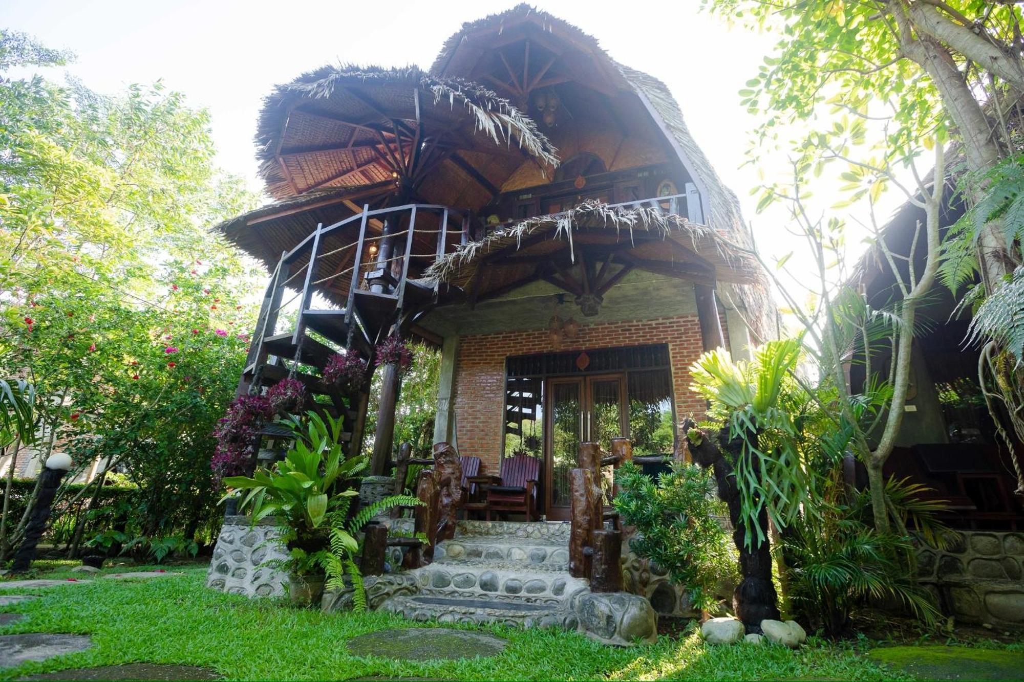 Green Travelodge Bukit Lawang Kültér fotó